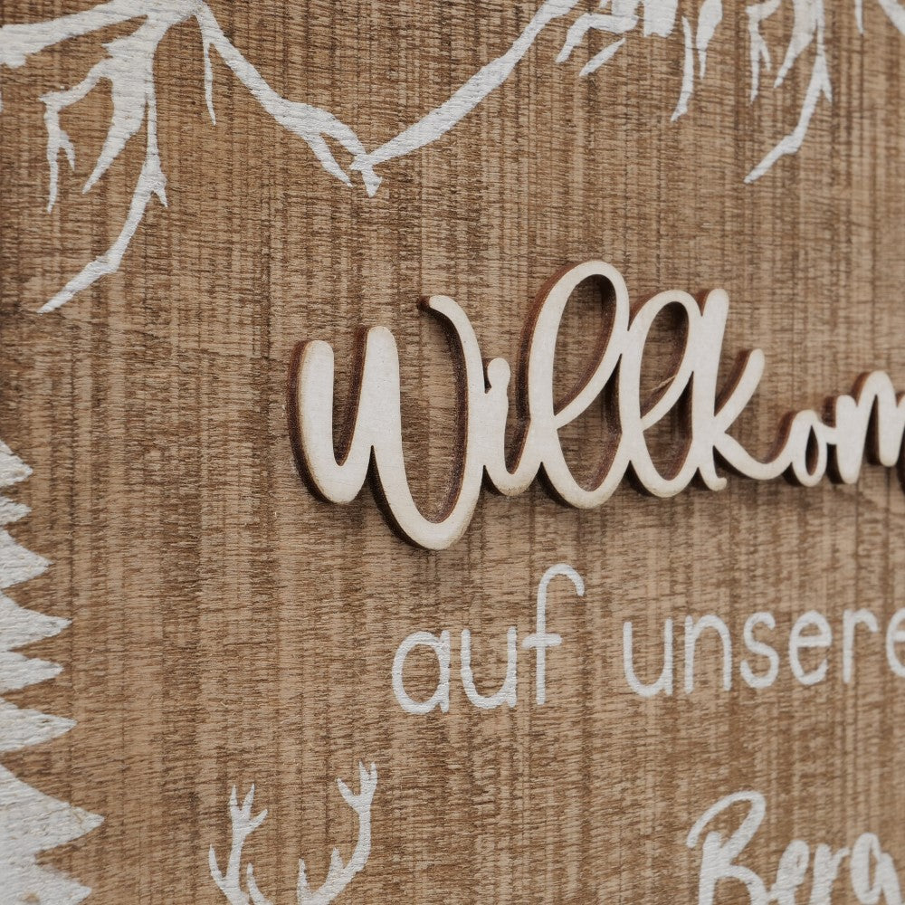 Holzschild Berghtte detail