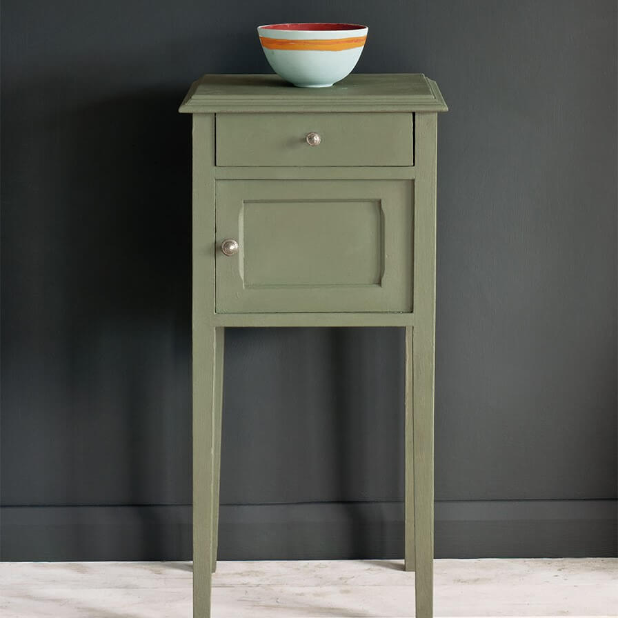 annie sloan kreidefarbe chateau grey mood1