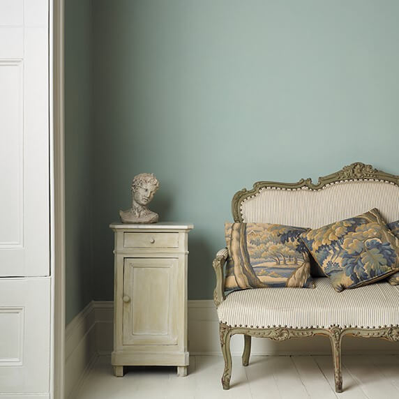 annie sloan wandfarbe pemberley blue mood2