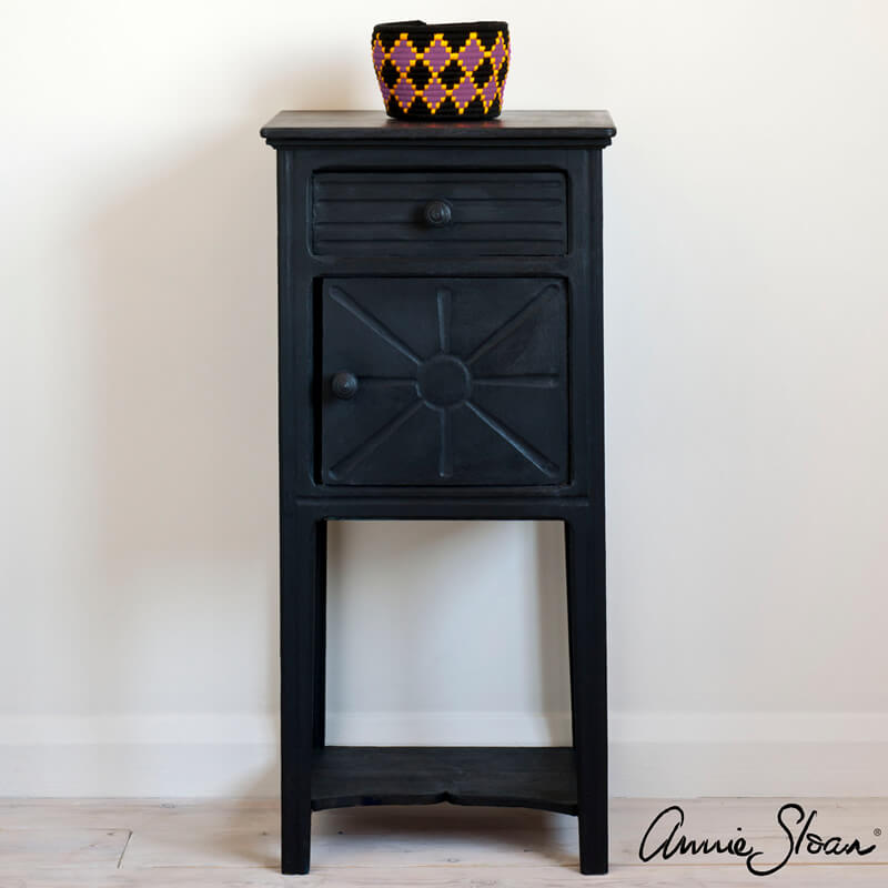 chalk-paint-athenian-black-mood2