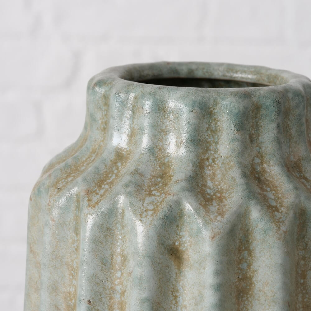 vase-melmo-grun-detail